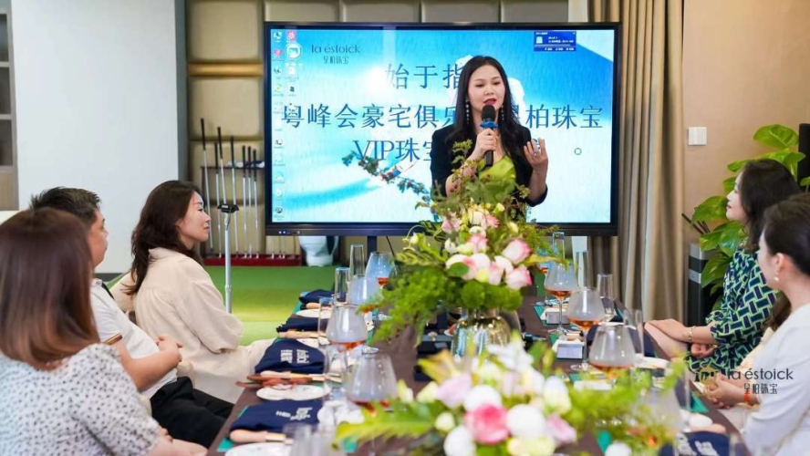 亚洲精品一线观看亚洲精品一线观看，引领潮流，尽在指尖