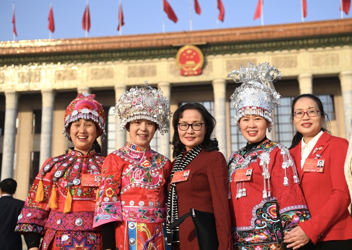 亚洲国产综合精品2022，汇聚多元文化，展现创新风采亚洲综令伊