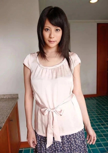 亚洲熟妇人妻魅力四射，令人瞩目亚洲人页54