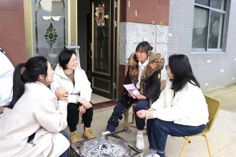 国产精品农村妇女α片，展现新时代女性风采农村国产二